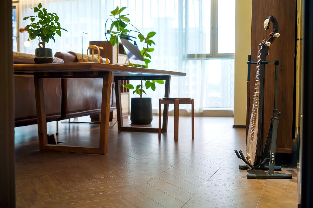 中式風新家的靈魂，居然是這塊軟木地板 圖片16